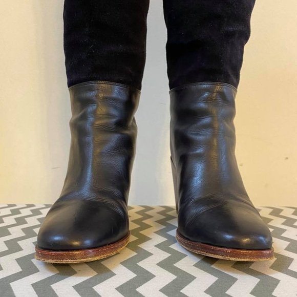 VERO CUGIO Leather/suede black boot. Size 7m - Picture 5 of 12